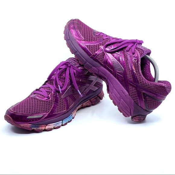 Brooks Adrenaline GTS 17 - Picture 2 of 8
